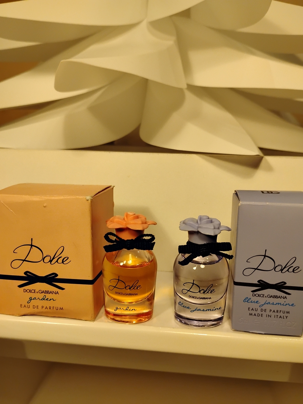 Dolce & Gabbana mini floral perfume set in pink and blue